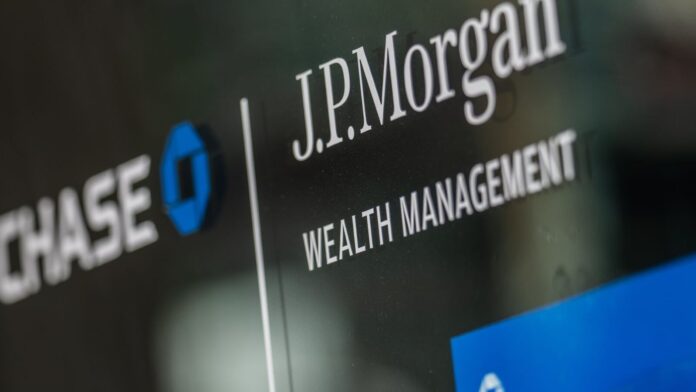 jpmorgan-in-talks-with-apple-over-goldman-credit-card-partnership:-report