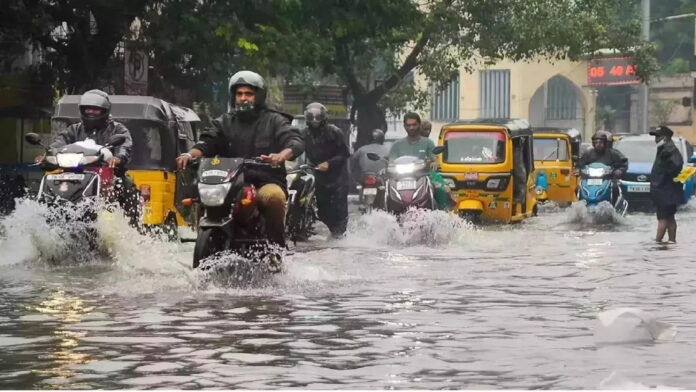 k’taka-govt-advises-wfh-for-it-bt,-private-firms-as-heavy-rain-hits-b’luru